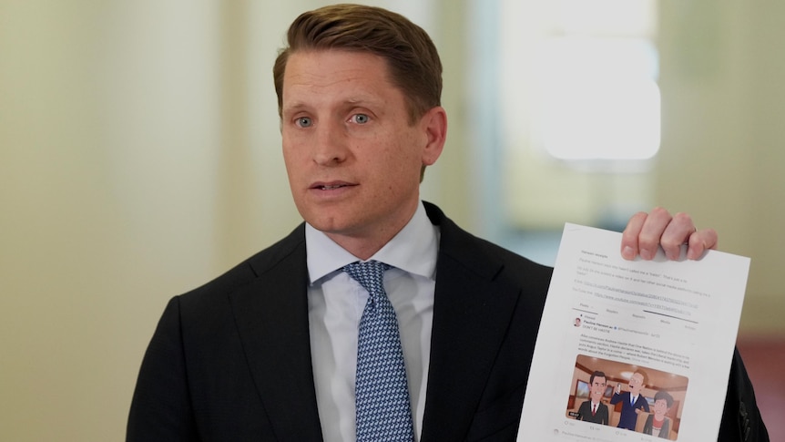 Andrew Hastie demands One Nation delete or own 'traitor' attack
