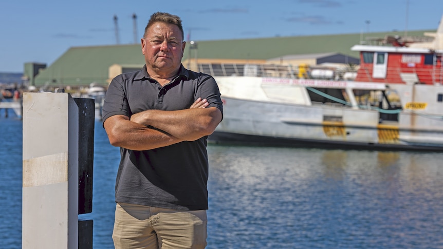 Calls for radical change to avoid commercial fishing 'wipe out' in WA