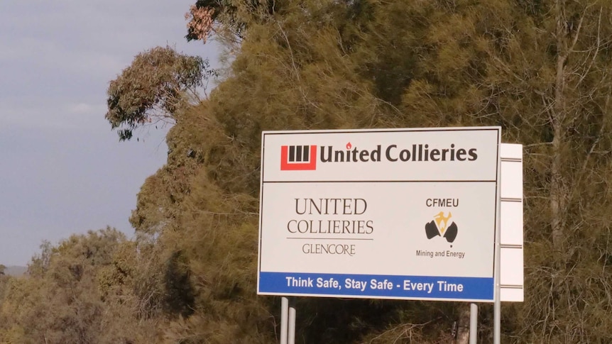 Coal miner dies after being hit by a truck in NSW Hunter Valley