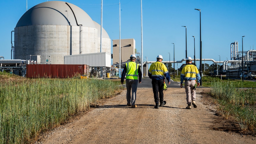 Concerns as new $1.2b recycling facility will service data centres