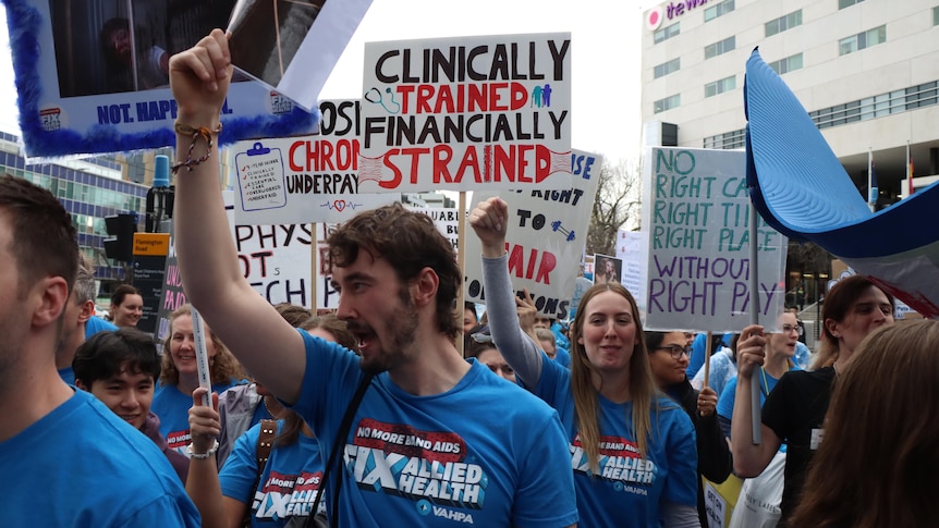 Doctors and allied health professionals walk off job en masse amid pay disputes