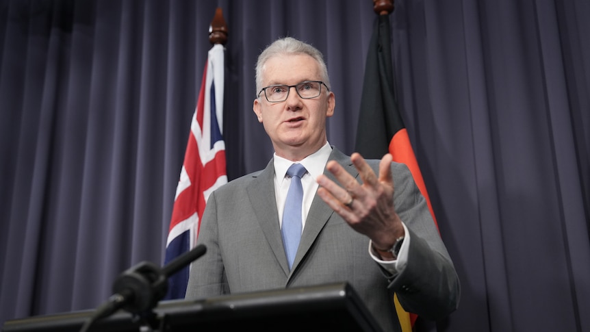 Families of foreign students to be effectively barred from Australia