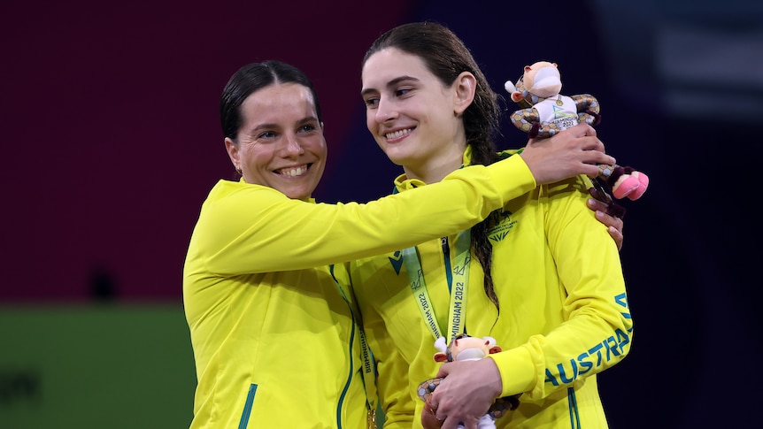 Gold medallists make it to Glasgow as vibes champions after sports axed