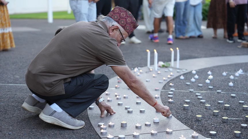 Hundreds lost in Nepal mourned in vigils across Australia