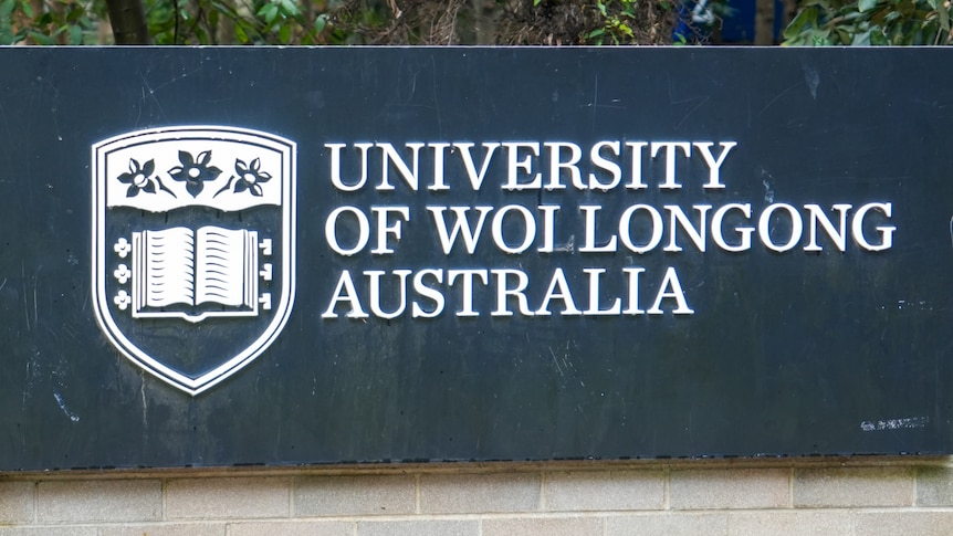 ICAC told of request to alter university contract timelines