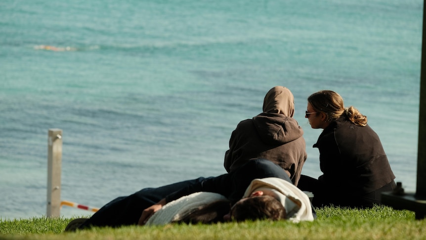 Perth's Cottesloe revamp to go ahead but more funding needed, says mayor