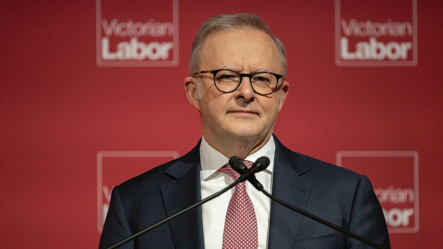 PM defends negative gearing, capital gains tax changes at Labor conference