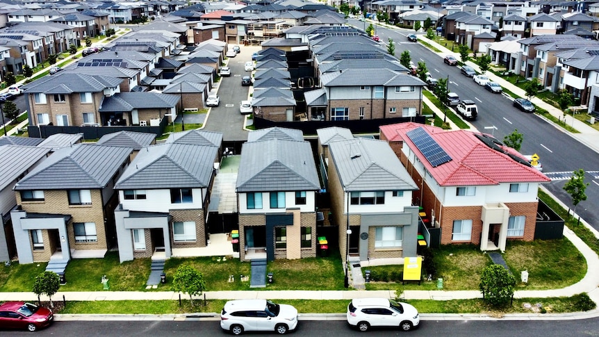 Property downturn worsens with buyer activity 'particularly low'