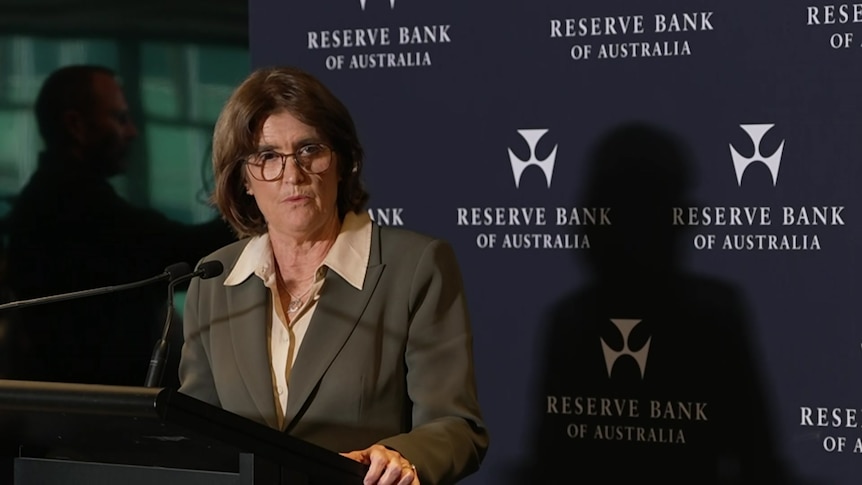 RBA warns of 'rough' time ahead as interest rates rise by 0.25pc to 4.35pc
