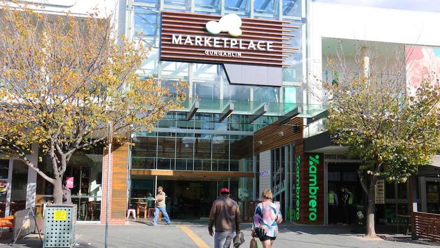 Small businesses under pressure as Canberrans weigh up cost of living