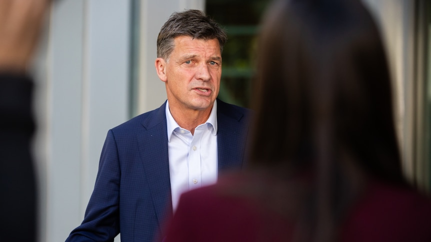 Taylor makes $800m pitch to double Australia's minimum fuel reserves