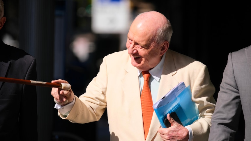 Trial told Alan Jones sent athlete weekly flowers, love declarations