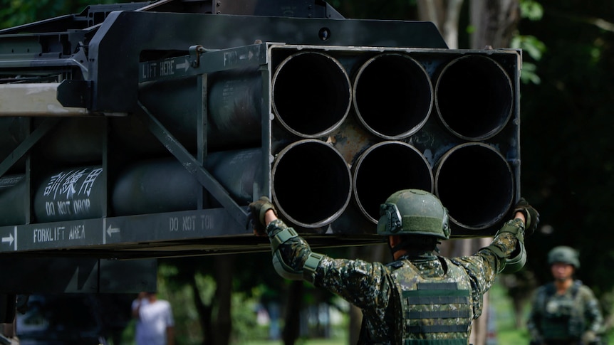 US pauses arms sales to Taiwan over Iran war