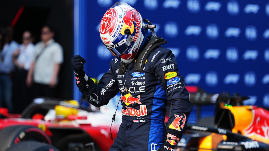 Verstappen claims pole at Grand Prix in Malaysia