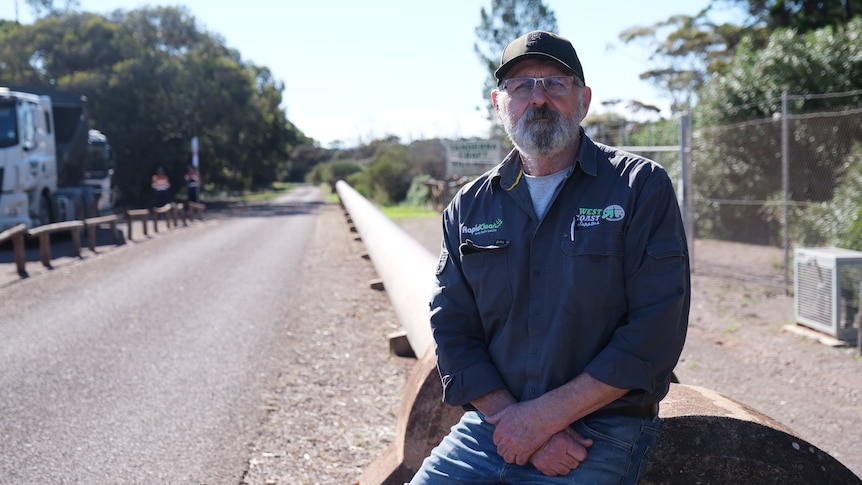 Whyalla locals react to news of steelworks' final bidders