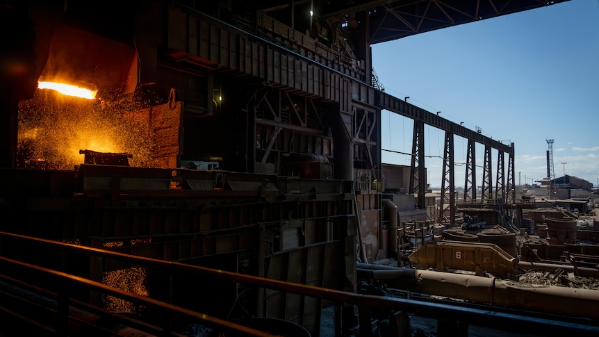 Whyalla steelworks remains 'fiscal risk' in budget as SA waits for freight bypass funding