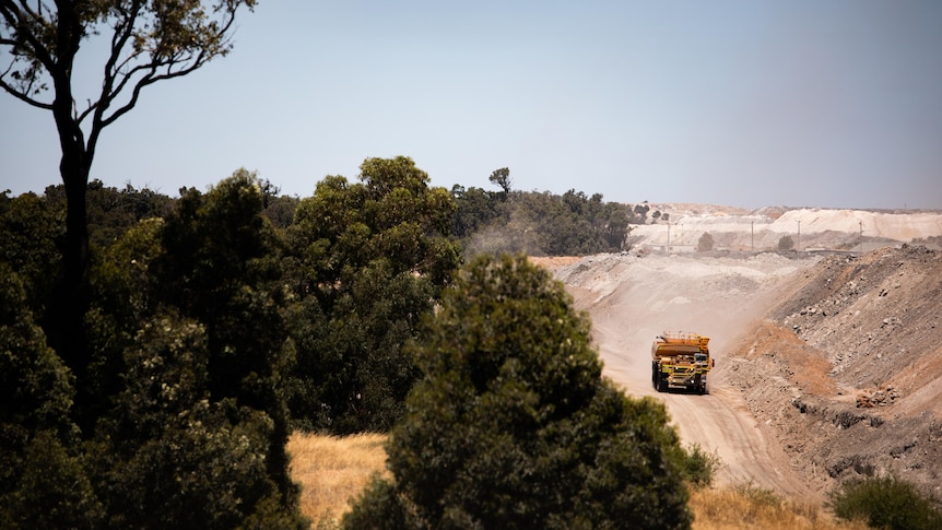 Workers to be axed, production slowed at one of WA's last coal mines